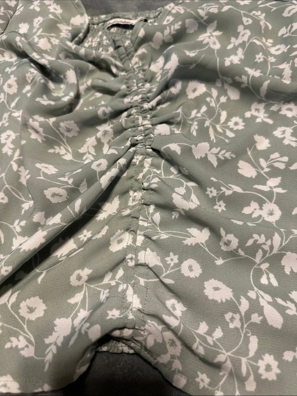 Abercrombie & Fitch Sage Green Floral Ruched Puff Sleeve Blouse